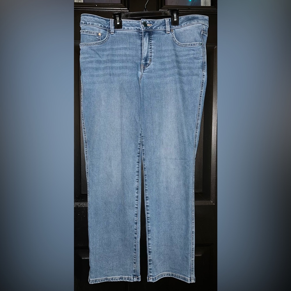 Maurice’s m jeans sz 16 short mid rise straight leg